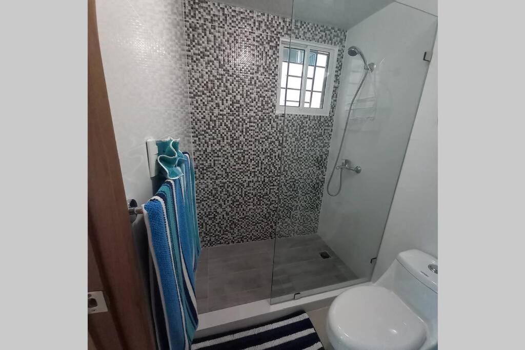 Confortable Apartamento De 3 Tres Habitaciones, Con Hermosa Vista De Area Verde, Ademas De Piscinas Y Juegos Infantiles En Area Recreativa Santiago De Los Caballeros Extérieur photo